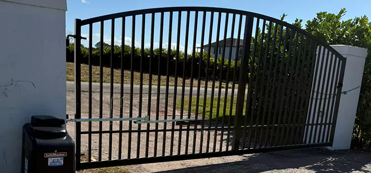 Driveway Fence Repair Aurora